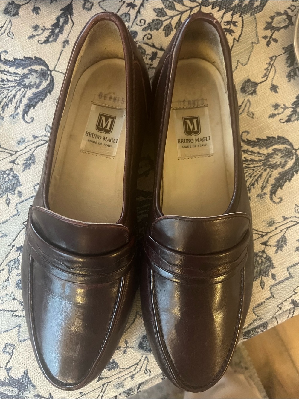 Bruno Magli dark brown leather penny loafers size 9